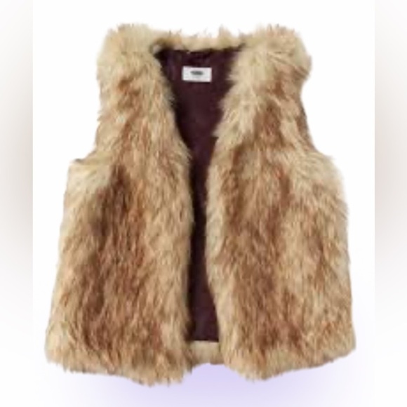 Old Navy Faux fur Vest Size M - Picture 6 of 6